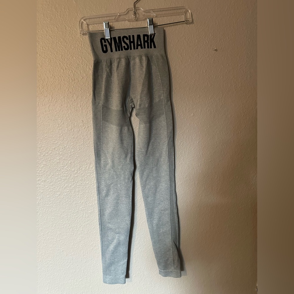 Women’s grey gymshark leggings
